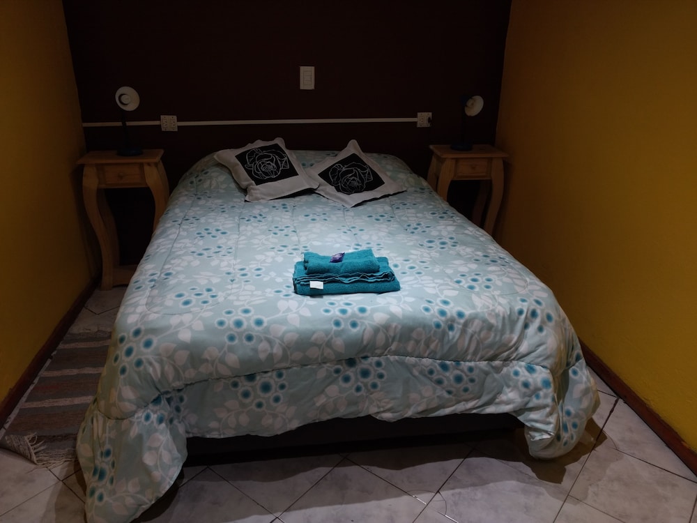 Cabin (Marron) photo 1