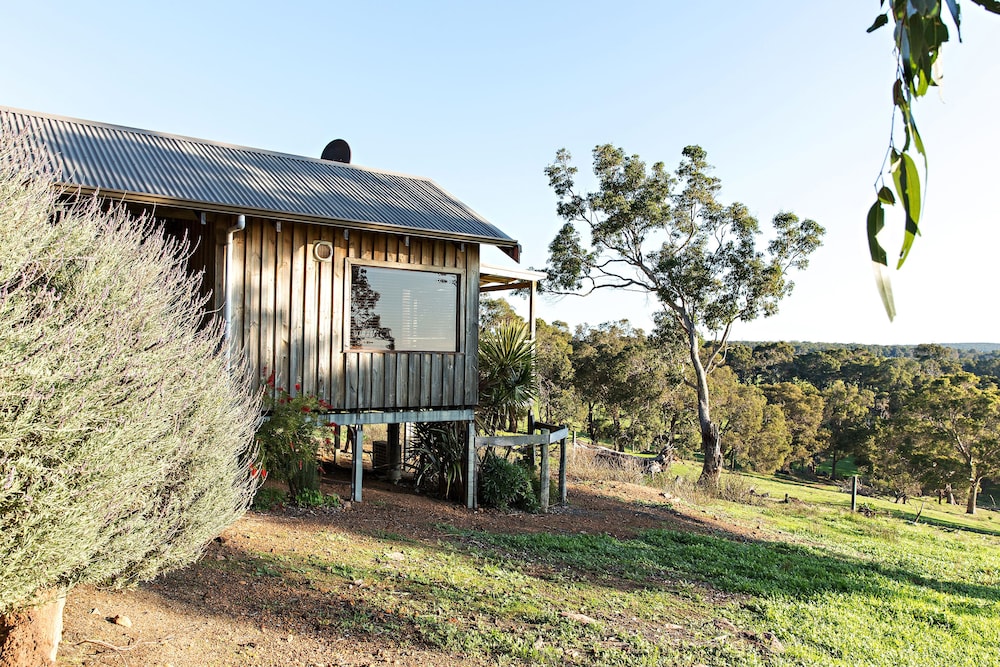 Honeybee Cottage (No Children Allowed) photo 2