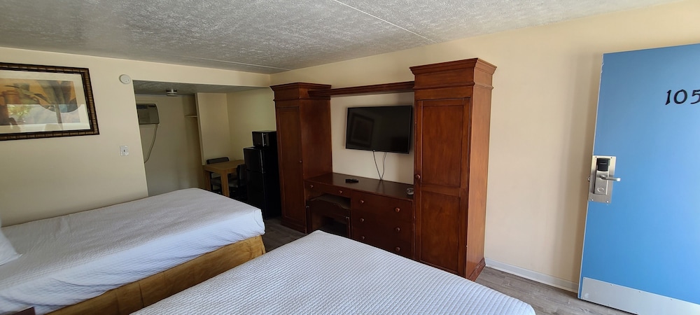 Deluxe Room, 2 Queen Beds (   D   ) photo 3