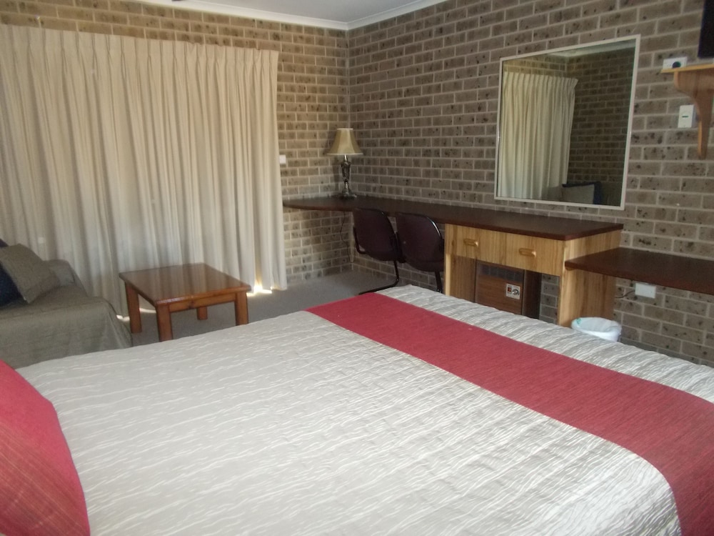 Standard Room, 1 Queen Bed, Non Smoking, Kitchenette (Queen Room)