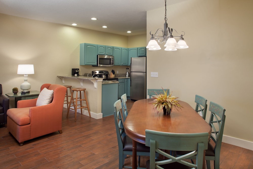 Suite, 1 Bedroom photo 2