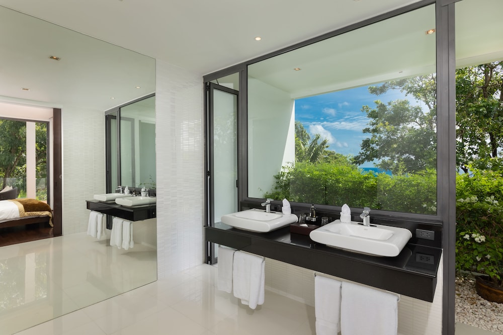 Villa photo 2