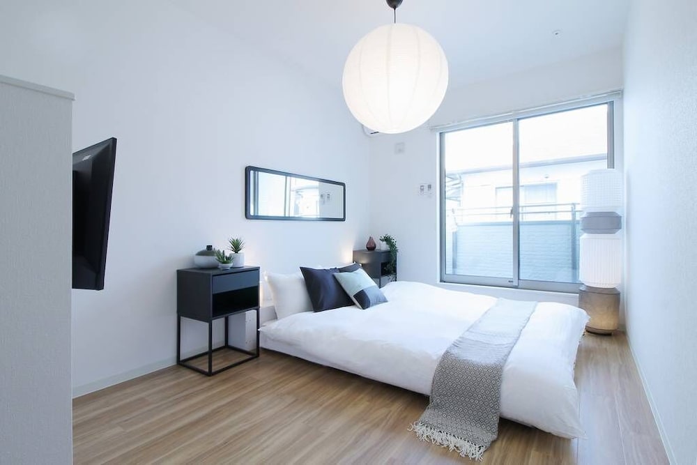Condo, 2 Bedrooms (104)