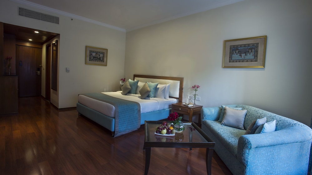 Executive Suite photo 1