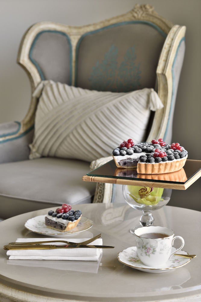 Signature Suite (Non Smoking)