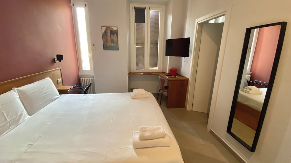 Basic Double Room, Courtyard View