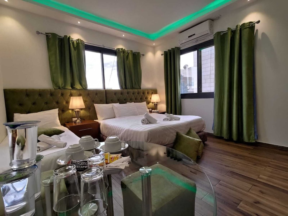 Luxury Triple Room photo 1
