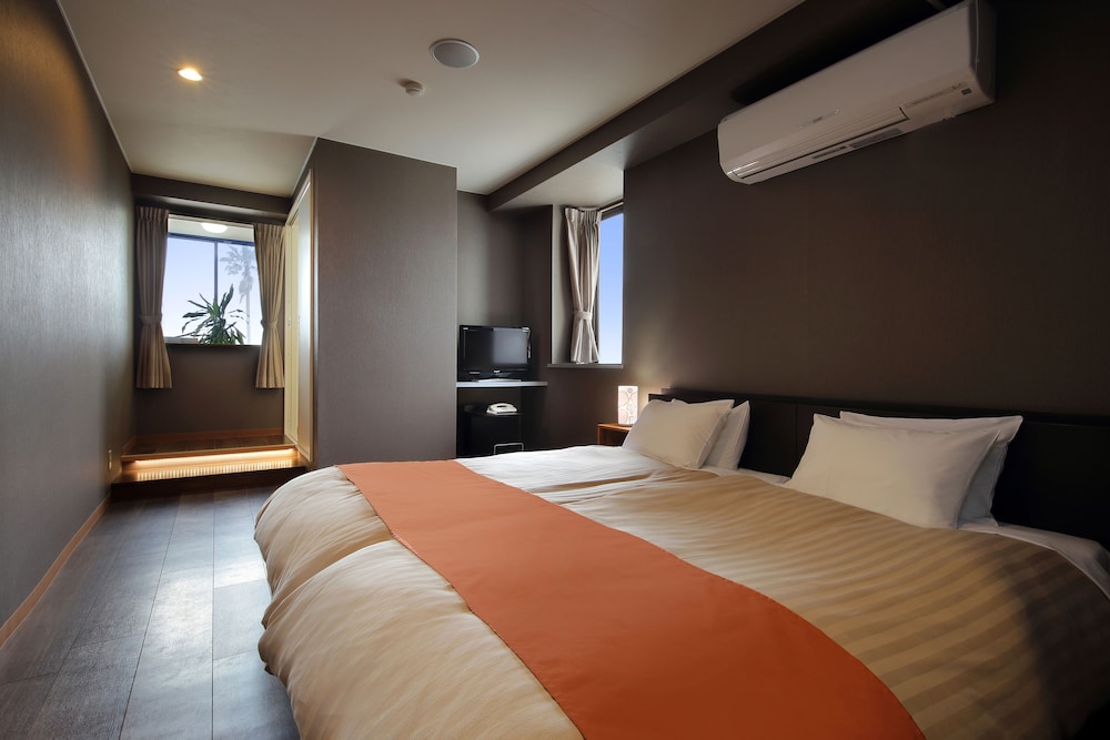 Normal type Japanese Western Style Room photo 3