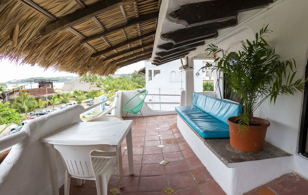 Superior Bungalow, Beach View