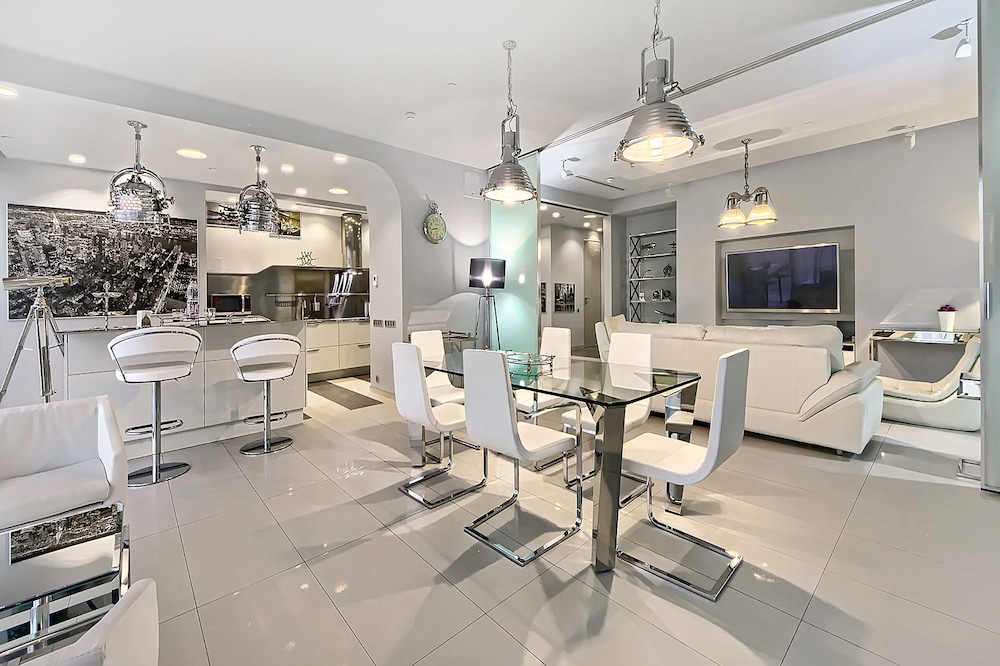Sky Diamond Apartment, 194m2, 25th floor of "City of Capitals, Moscow Tower" photo 2