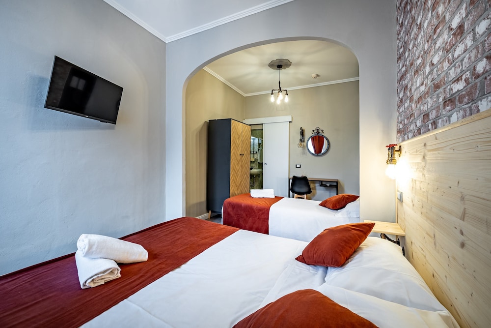 Standard Triple Room, 1 Bedroom photo 3