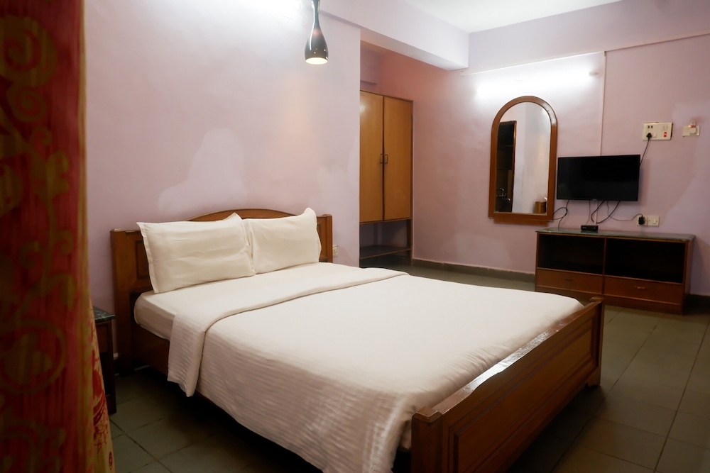 Economy Triple Room photo 1