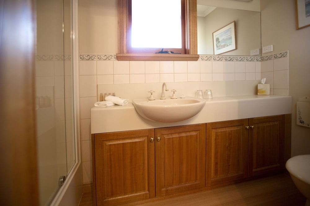 Tamar Room photo 2