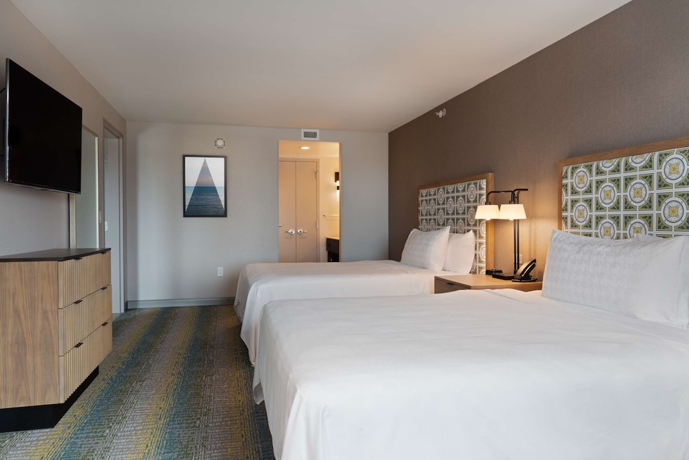 Suite, 2 Queen Beds, Accessible (Hearing) - Photo 1
