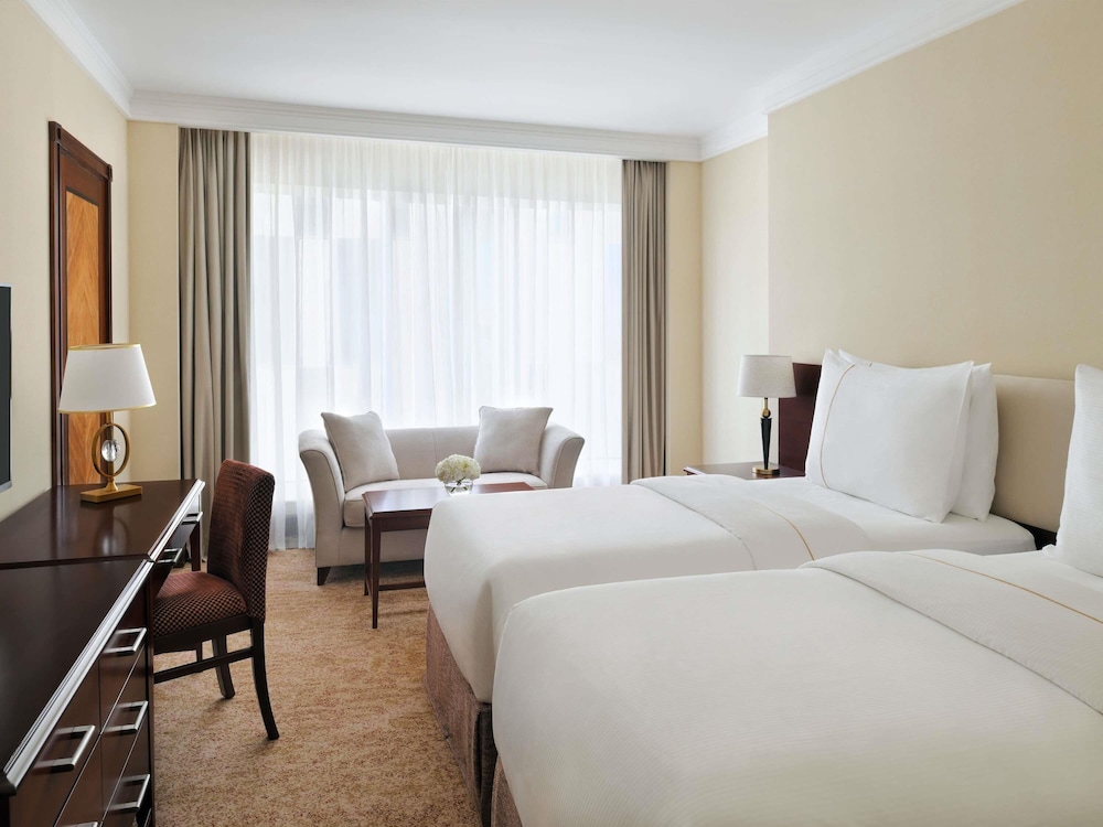 Executive Twin Room, 2 Twin Beds thumbnail 5