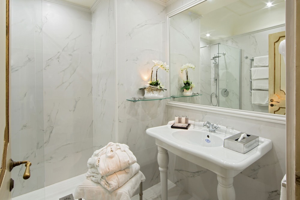 Junior Double Room, Sea View - Photo 7
