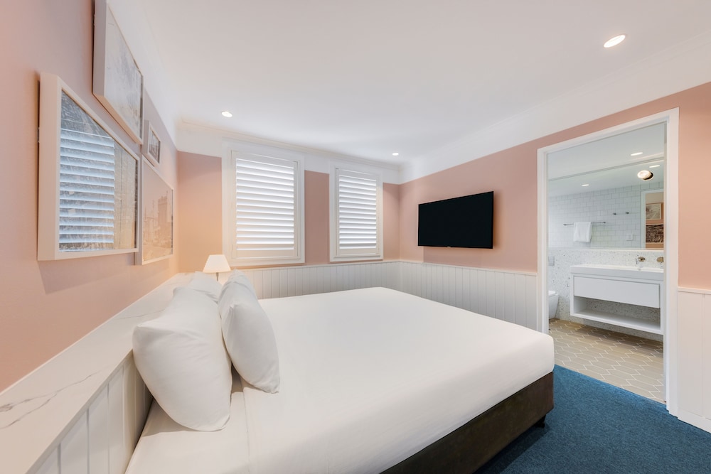 2 Bedroom Twin Apartment