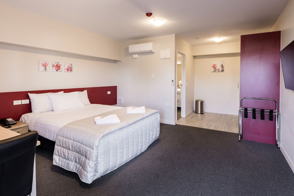 Available room