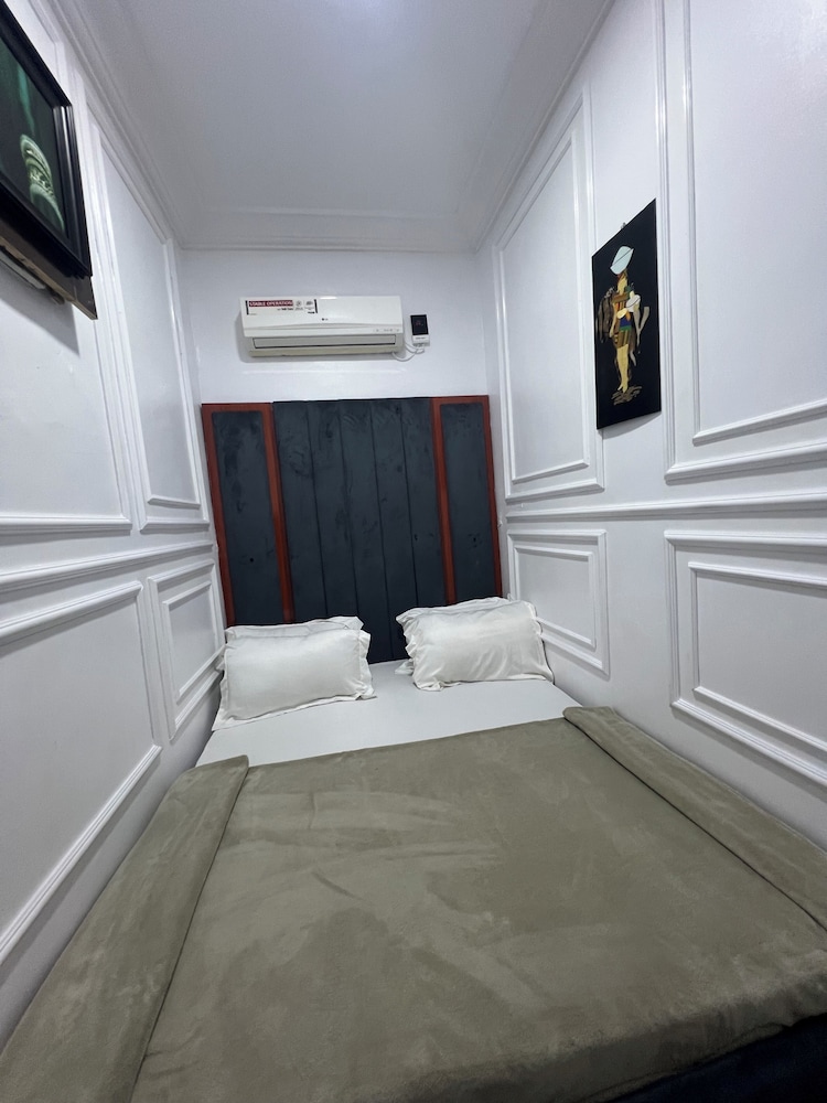 Studio Suite photo 1