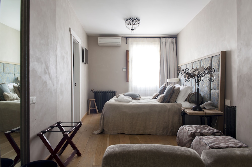 Comfort Suite photo 3
