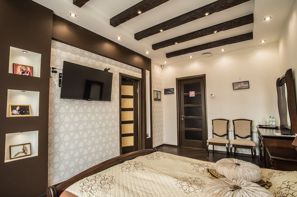 Large Double Room photo 2