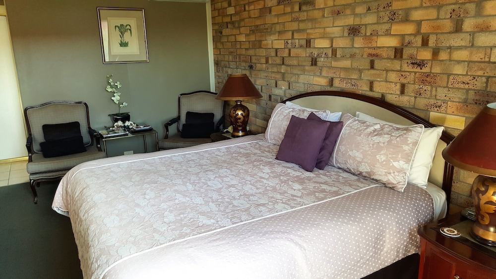 King Superior (Upstairs) photo 3