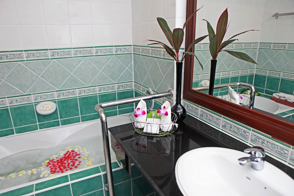 Deluxe Triple Room - Photo 6