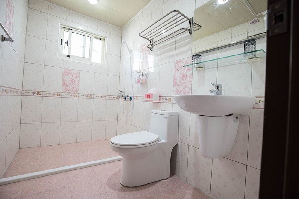Standard Room photo 2