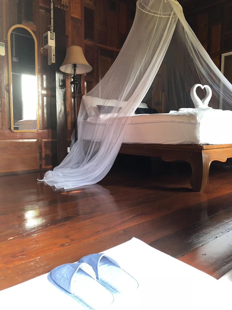Traditional House photo 3