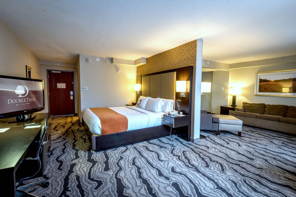Room - Photo 2