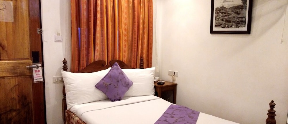 P33 Petite Single Room
