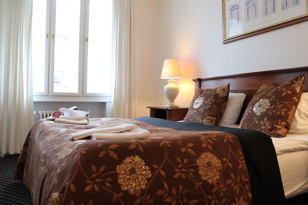 Standard Double Room - Photo 1