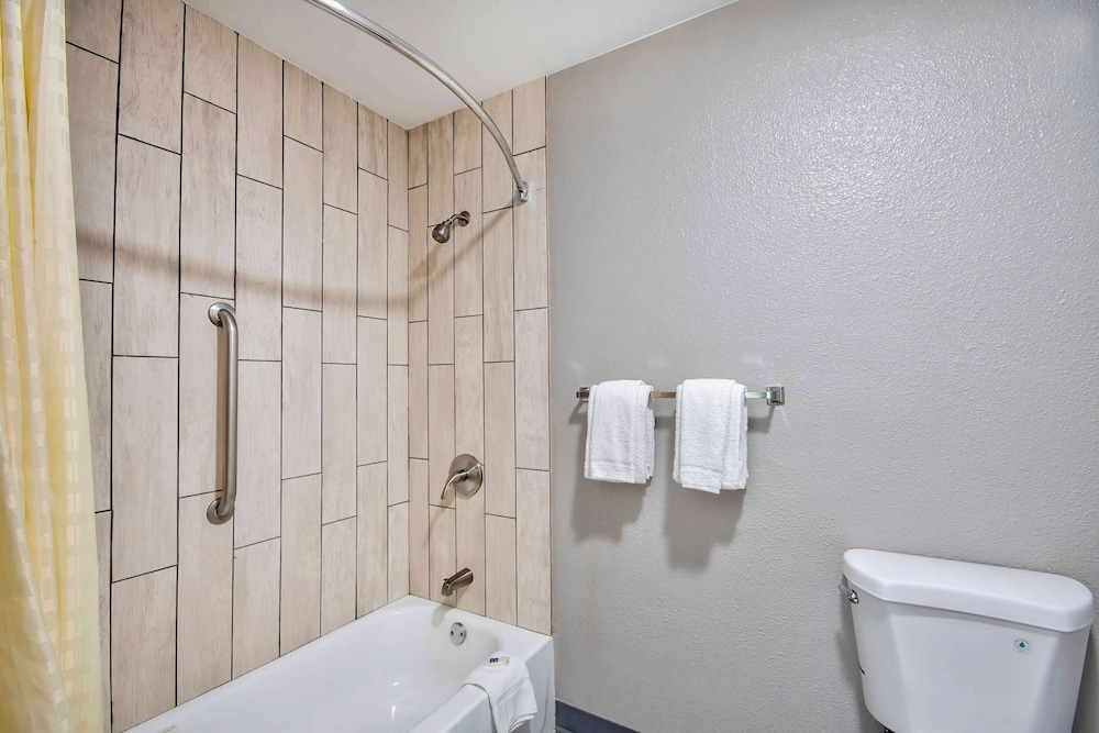 Deluxe Room, 2 Double Beds, Non Smoking photo 3
