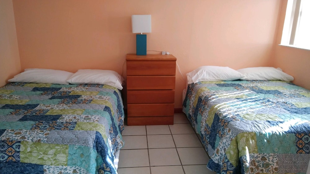 1 Bedroom Cabin Half/Duplex Unit A up on Stilts photo 3