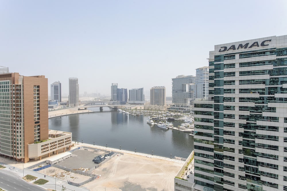 Luxury Apartment photo 3