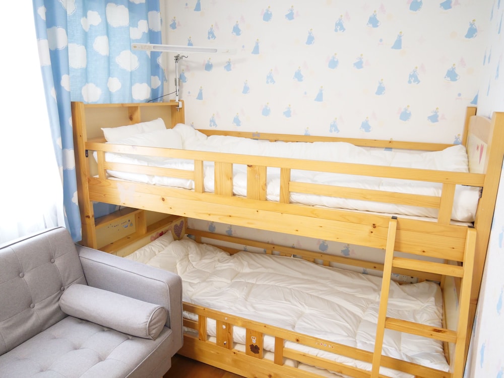 Large Room for 5 to 15 Guests photo 1