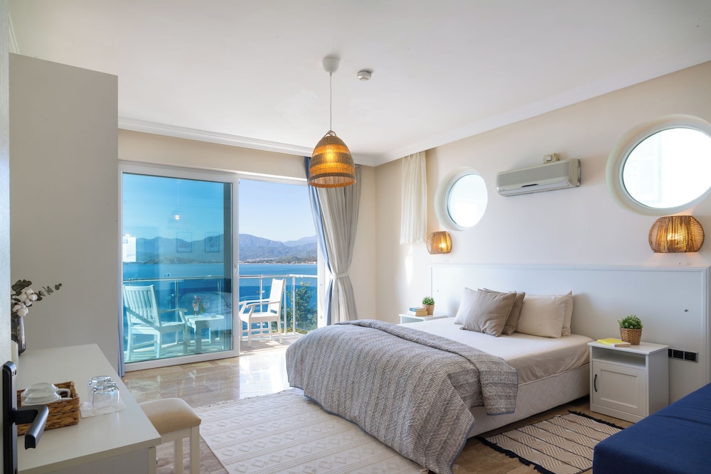 Superior Double or Twin Room, 1 Bedroom, Sea View
