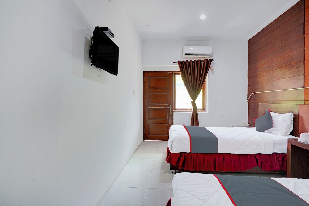 Standard Suite, 2 Twin Beds photo 3