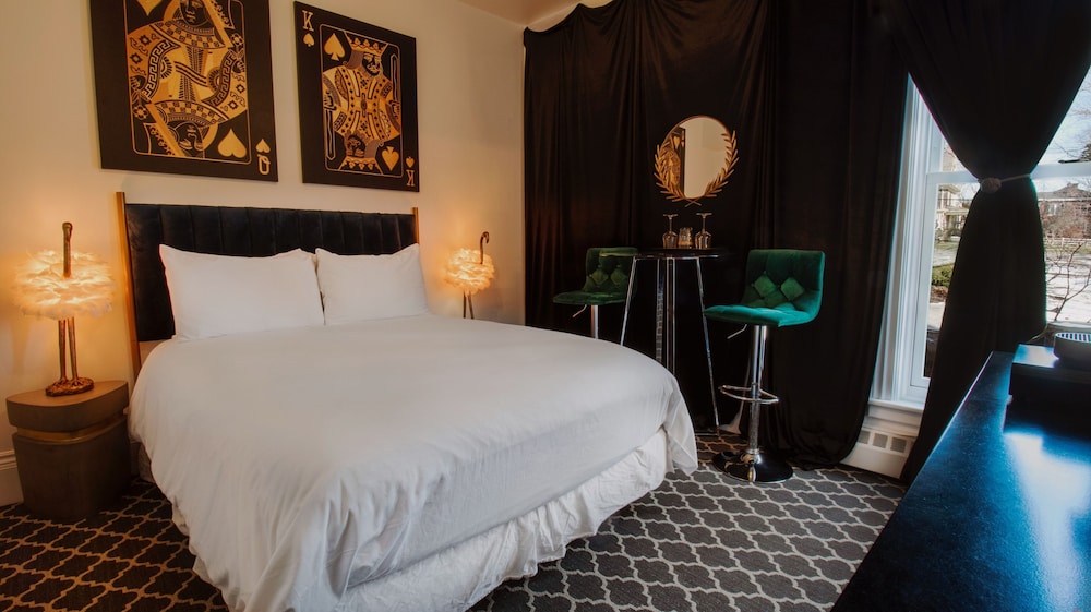 Gallery Room, 1 Queen Bed