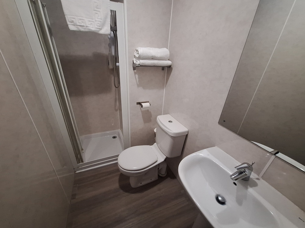 Single Room, Ensuite photo 3