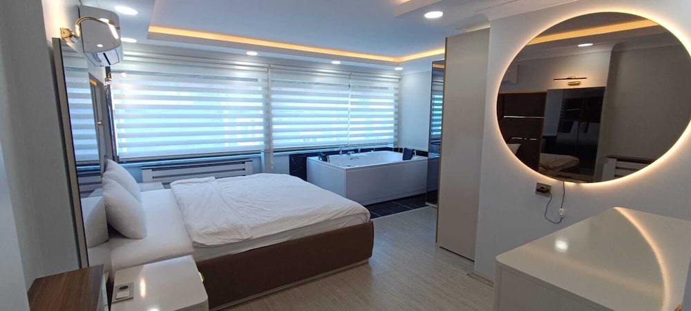 Family Studio Suite, 2 Bedrooms