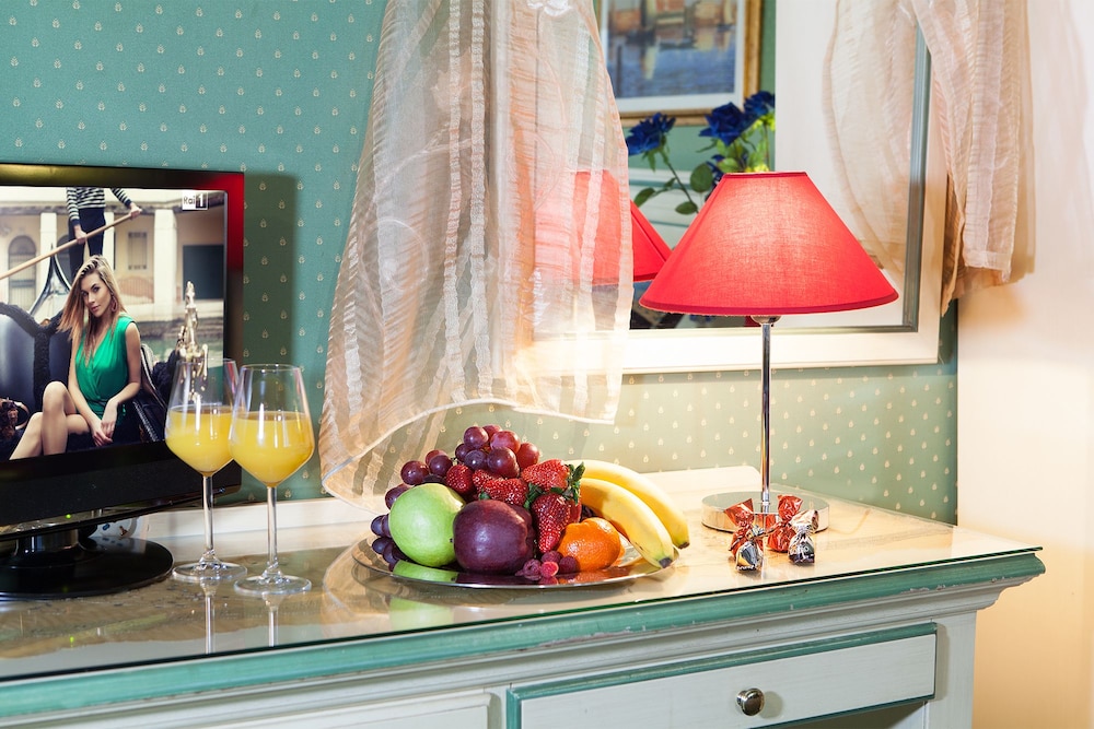 Superior Double or Twin Room photo 3