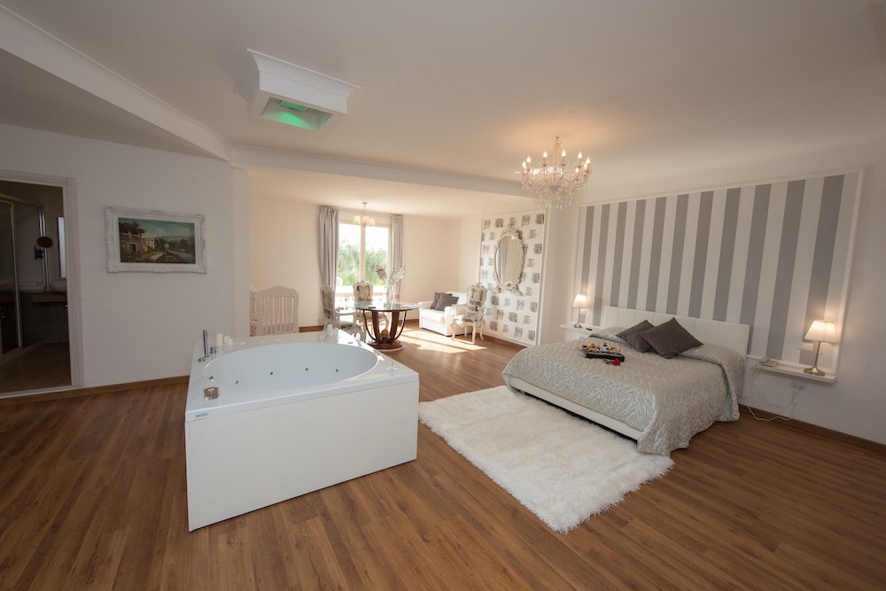 Exclusive Room photo 1