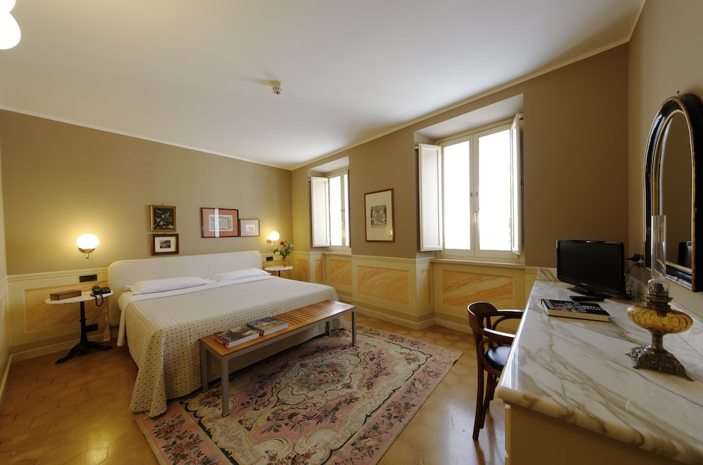 Superior Double or Twin Room - Photo 6