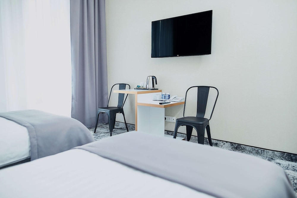 Standard Room, 2 Twin Beds - Photo 7