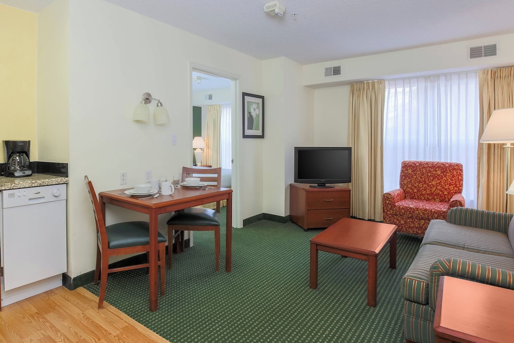 Suite, 1 Bedroom photo 3