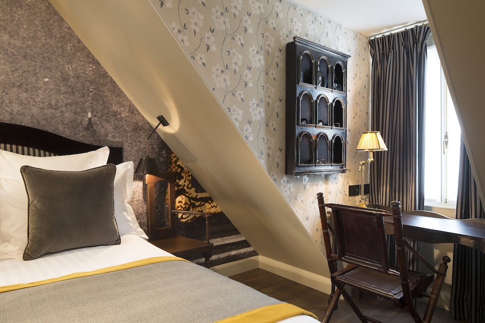 Deluxe Room with spa access photo 2