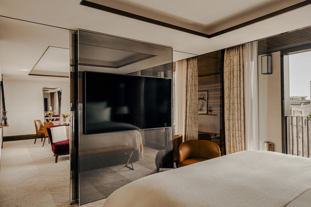 Deluxe Suite, Terrace