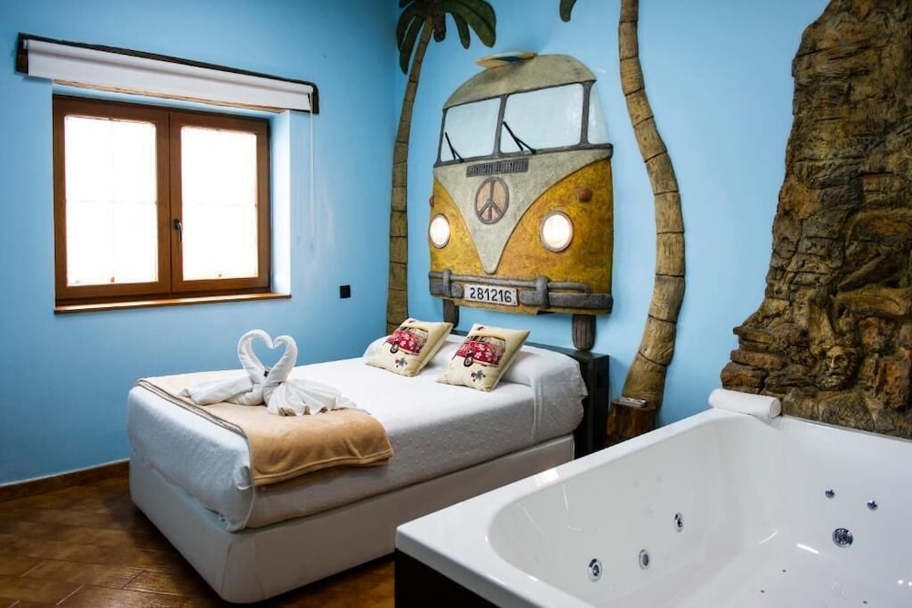 Habitación Doble de Diseño con Bañera de Hidromasaje
