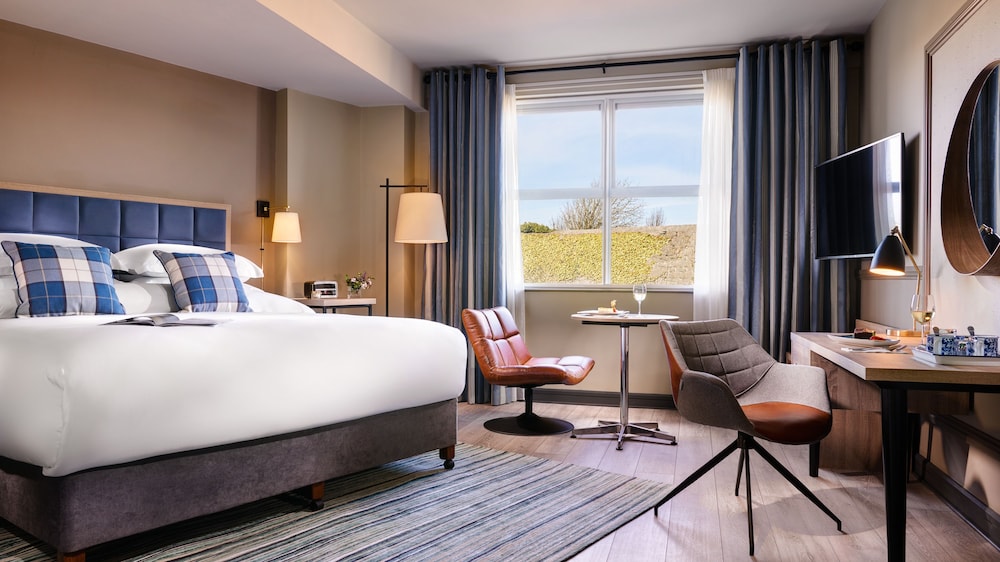 Superior King Room - Photo 1